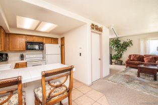 Condominium, 4964 Waring rd, San Diego, CA 92120 - 7