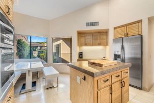 Condominium, 55764 Oak Tree, La Quinta, CA 92253 - 9