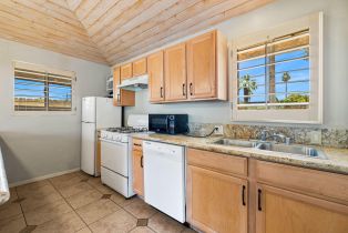 Single Family Residence, 44510 San Carlos ave, Palm Desert, CA 92260 - 43