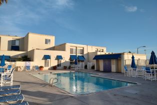 Condominium, 711 Pacific Coast hwy, Huntington Beach, CA 92648 - 11