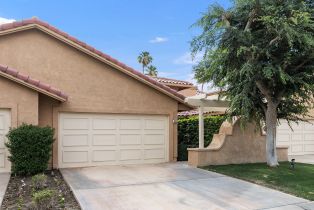 Condominium, 41680 Woodhaven dr, Palm Desert, CA 92211 - 4