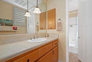 Single Family Residence, 32 Via Bella, Rancho Mirage, CA 92270 - 38