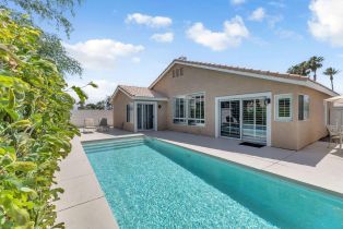 Single Family Residence, 104 Corte Bella, Palm Desert, CA 92260 - 2