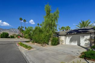 Single Family Residence, 2118 Gene Autry trl, Palm Springs, CA 92264 - 2