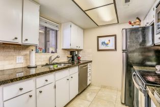 Condominium, 5225 Waverly dr, Palm Springs, CA 92264 - 11