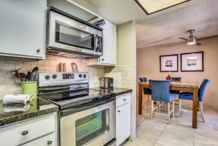 Condominium, 5225 Waverly dr, Palm Springs, CA 92264 - 13