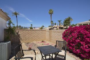 Single Family Residence, 44520 Via Terra Nova, La Quinta, CA 92253 - 44