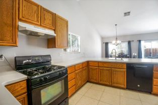 Single Family Residence, 12839 Inaja st, Desert Hot Springs, CA 92240 - 52