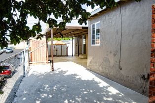 Single Family Residence, 3654 Newton Ave ave, San Diego, CA 92113 - 39