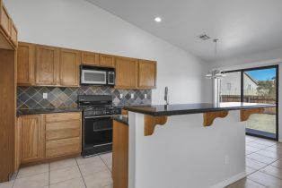 Single Family Residence, 16080 Avenida Rambla, Desert Hot Springs, CA 92240 - 12