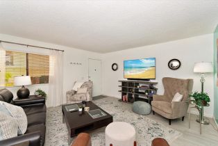 Condominium, 2074 Mira Vista way, Palm Springs, CA 92262 - 5