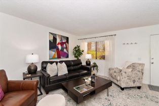 Condominium, 2074 Mira Vista way, Palm Springs, CA 92262 - 7