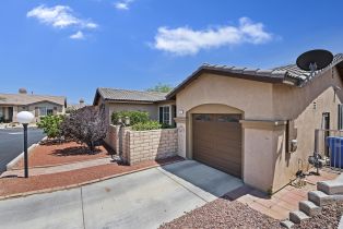 Single Family Residence, 65565 Acoma ave, Desert Hot Springs, CA 92240 - 3