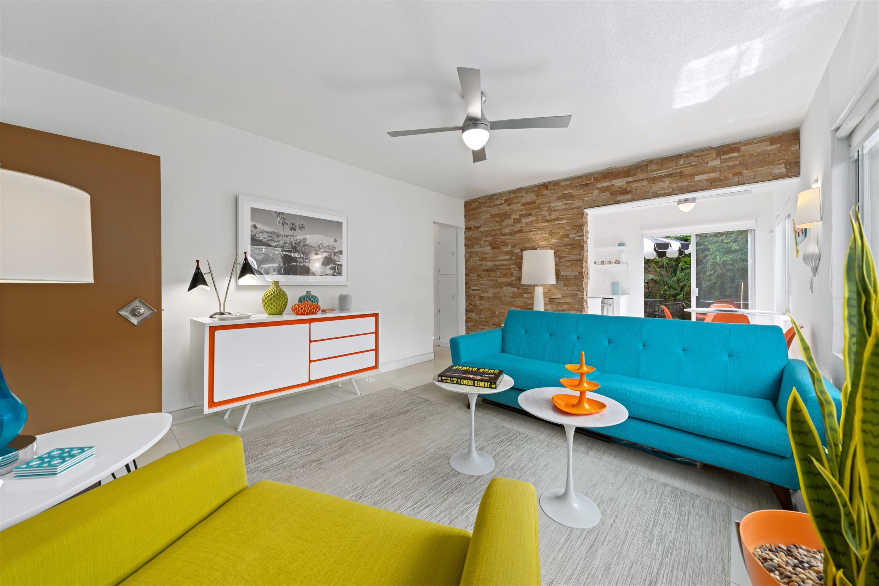 Condominium, 2290 Palm Canyon dr, Palm Springs, CA 92264 - 1