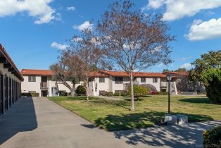 Condominium, 12104 Rancho Bernao rd, San Diego, CA 92128 - 27