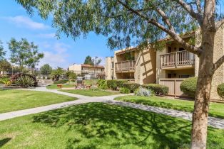 Condominium, 2910 Alta View dr, San Diego, CA 92139 - 2