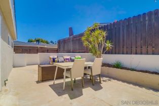 Single Family Residence, 3716 Hawk st, San Diego, CA 92103 - 37