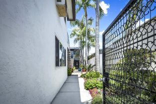 Condominium, 1464 Essex st, San Diego, CA 92103 - 5