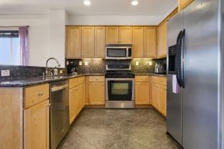 Condominium, 5413 Soho View ter, San Diego, CA 92105 - 5