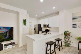 Condominium, 9717 Canyon ter, San Diego, CA 92123 - 9