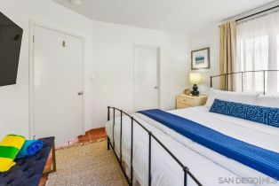 , 8373 El Paseo Grande, La Jolla, CA 92037 - 32