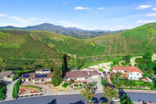 Single Family Residence, 1368 Harmony ct, Thousand Oaks, CA 91362 - 8