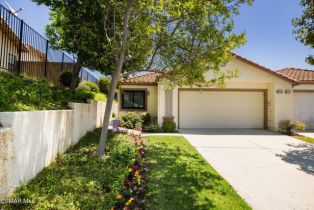 Condominium, 682 Double Eagle DR, Simi Valley, CA  Simi Valley, CA 93065