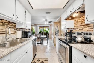 Condominium, 18408 Hatteras st, Tarzana, CA 91356 - 5