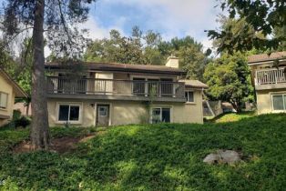 Condominium, 20 Meadowlark LN, Oak Park, CA  Oak Park, CA 91377