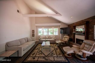 Single Family Residence, 1201 La Granada dr, Thousand Oaks, CA 91362 - 13