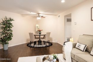 Condominium, 5837 Oak Bend ln, Oak Park, CA 91377 - 3