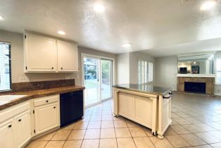 Single Family Residence, 2136 Meadow Brook ct, Thousand Oaks, CA 91362 - 11