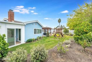 Single Family Residence, 1031 Calle Ruiz, Thousand Oaks, CA 91360 - 32