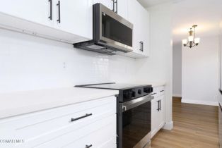 Condominium, 8400 De Longpre ave, West Hollywood , CA 90069 - 17