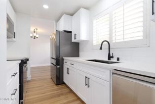 Condominium, 8400 De Longpre ave, West Hollywood , CA 90069 - 2