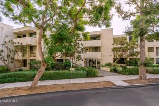 Residential Lease, 8400 De Longpre AVE, West Hollywood , CA  West Hollywood , CA 90069