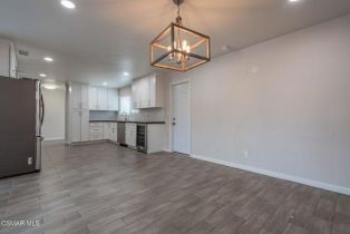 Single Family Residence, 23809 Bessemer st, Woodland Hills, CA 91367 - 19