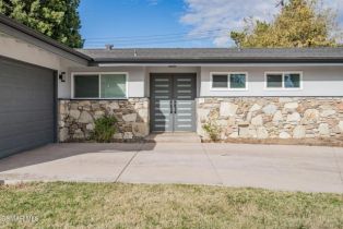 Single Family Residence, 23809 Bessemer st, Woodland Hills, CA 91367 - 2