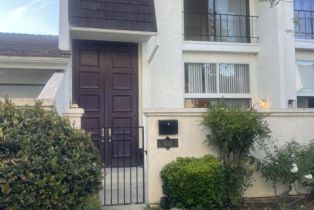 Townhouse, 6223 Randi ave, Woodland Hills, CA 91367 - 2