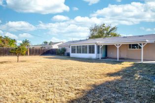 Single Family Residence, 1573 Casarin ave, Simi Valley, CA 93065 - 15