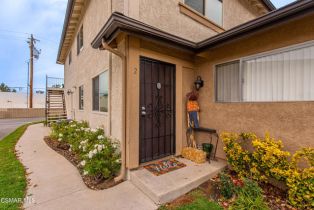 Condominium, 2041 Calle La Sombra, Simi Valley, CA 93063 - 2