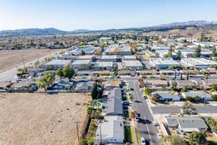 Single Family Residence, 680 Sierra ave, Moorpark, CA 93021 - 25