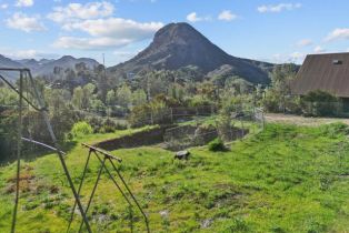 , 2239 Pinecrest rd, Agoura Hills, CA 91301 - 5