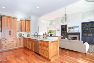 Single Family Residence, 1668 Abbotsbury st, Lake Sherwood, CA 91361 - 14