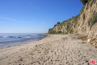 Single Family Residence, 6738 Fernhill dr, Malibu, CA 90265 - 3