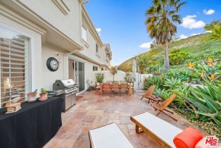 Townhouse, 6463 Zuma View pl, Malibu, CA 90265 - 23