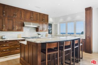 Single Family Residence, 1347 Palisades Beach rd, Santa Monica, CA 90401 - 3