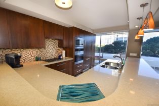 , 1810 Avenida Del Mundo, Coronado, CA 92118 - 7