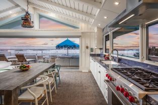 , 2050 Ocean Front, Del Mar, CA 92014 - 2