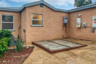 Single Family Residence, 5892 Adelaide ave, San Diego, CA 92115 - 8